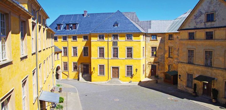 Schloss Blankenburg: ein Dichter kommt nicht rein und eine Frau verbrennt
