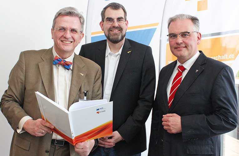 v.l.n.r. Dr. Michael Wanderleb, Marcel Pessel und Jan Petereit